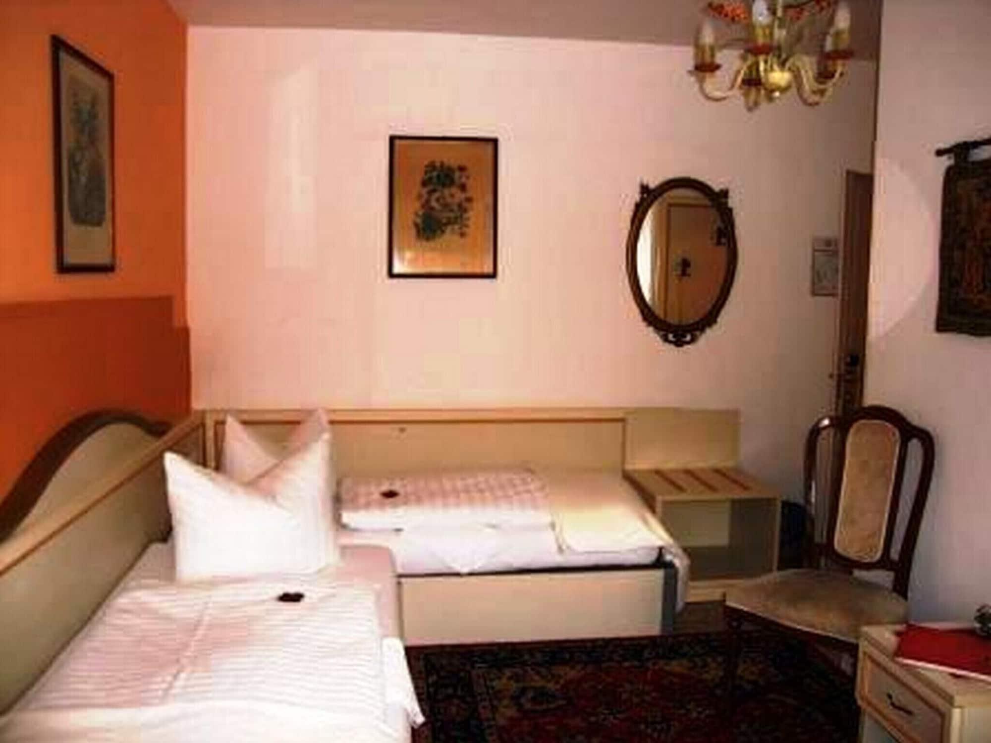 Haus Mooren, Hotel Garni Düsseldorf Eksteriør billede