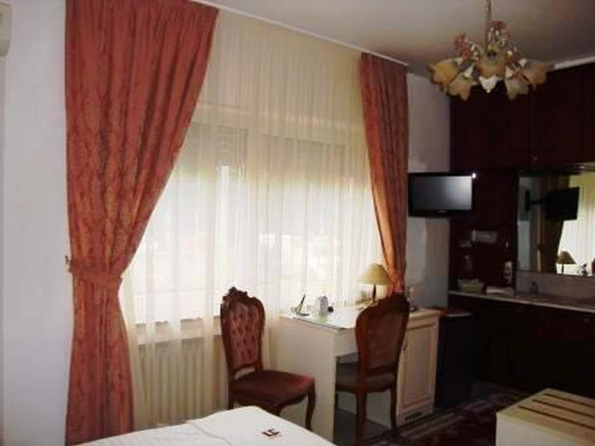 Haus Mooren, Hotel Garni Düsseldorf Eksteriør billede